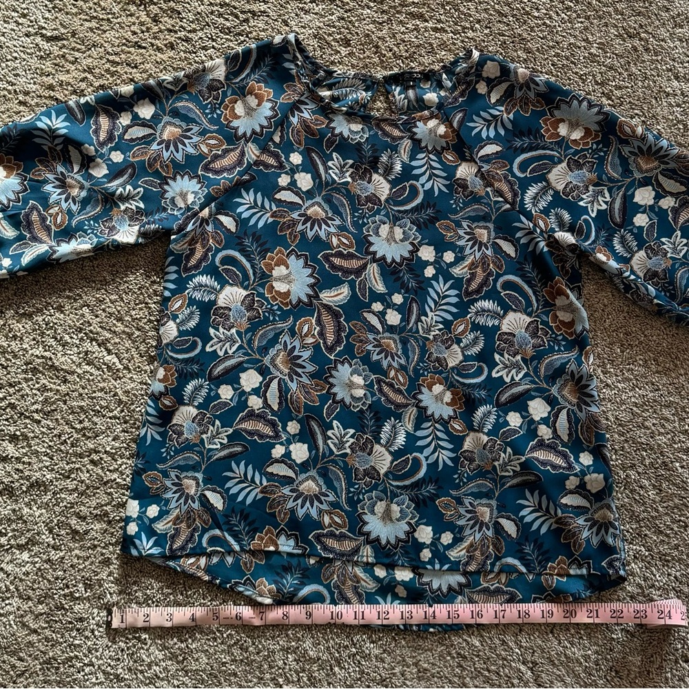 Lightweight Papermoon top.